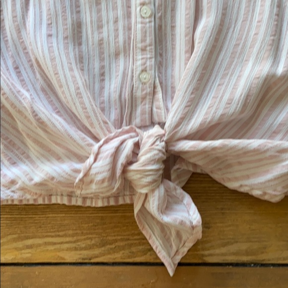 Button Down Tank - Picture 3 of 4